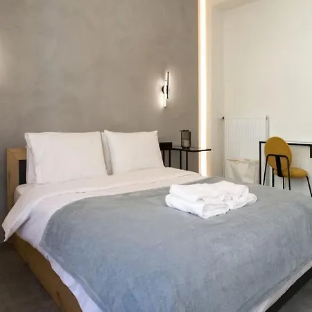 Acropolis Modern House Apartment
